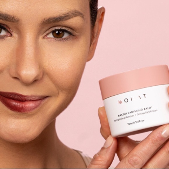 Monat Makeup Vanishing Balm! New in Box! - Picture 5 of 5